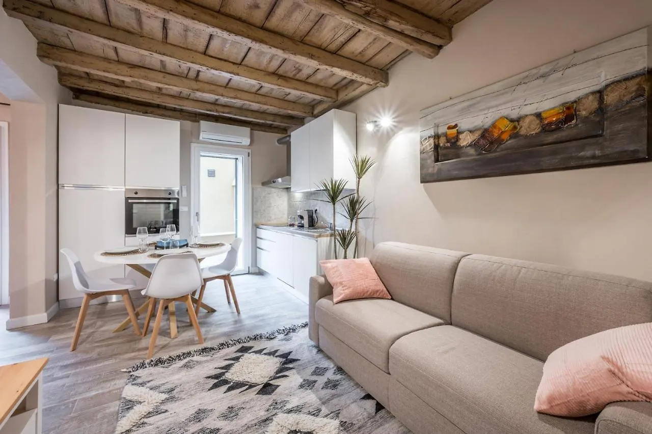 Broccaindosso Wood Apartments 5* 볼로냐 0*,