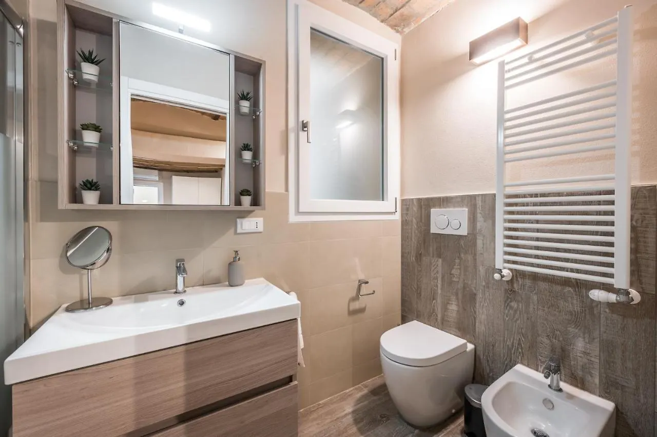 Broccaindosso Wood Apartments 5* 볼로냐