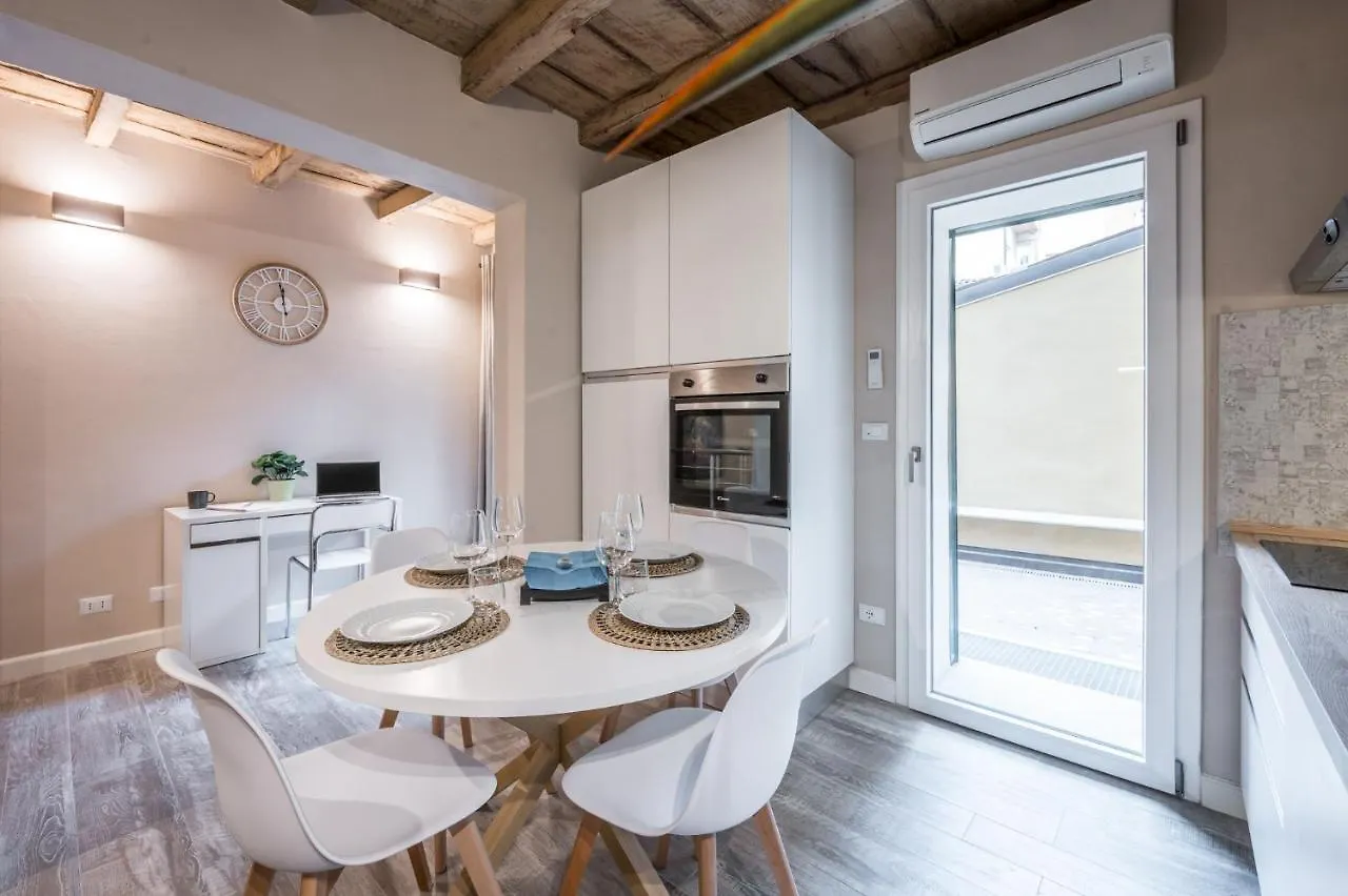 Broccaindosso Wood Apartments 5* 볼로냐 0*,  이탈리아