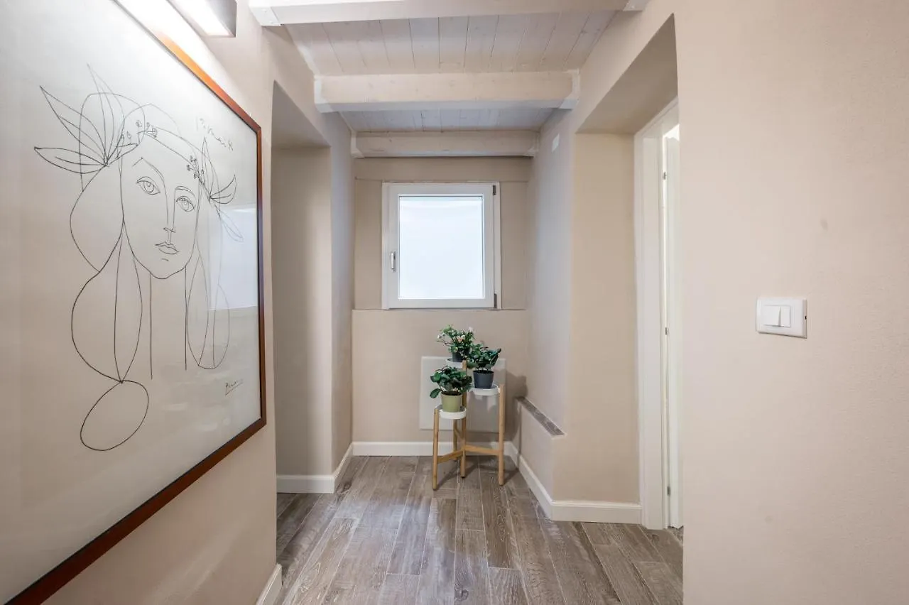 Broccaindosso Wood Apartments 5* 볼로냐 0*,
